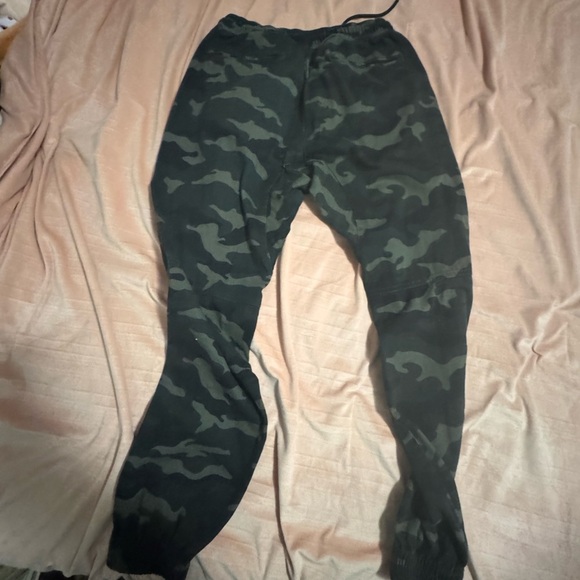 Brooklyn Cloth Green Camouflage Joggers - Picture 3 of 3